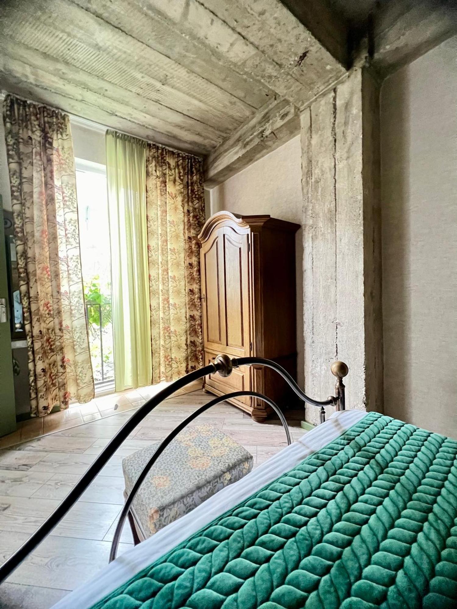T2&T3 Apartments Levanto Tbilisi Esterno foto